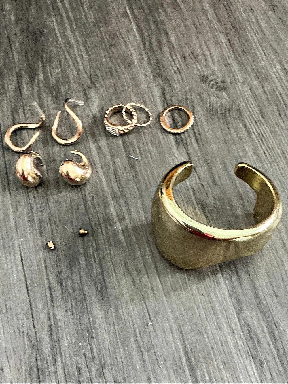 Gold-Tone 6 piece Jewelry Set